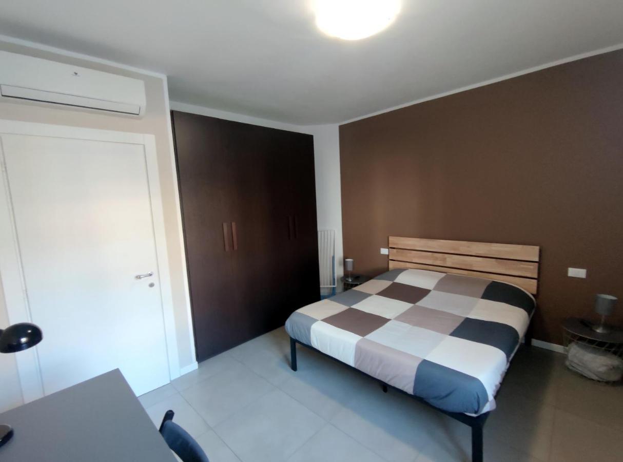 Apartamento Grey House Pavia Con Box Privato Exterior foto
